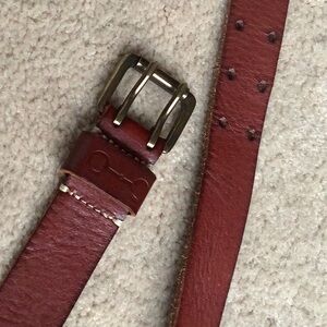 ARIAT genuine leather belt, size M. Smoke free home